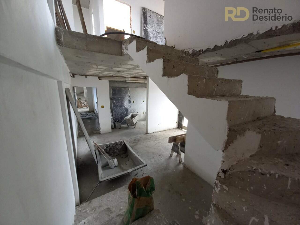 Cobertura à venda no Sagrada Família: 