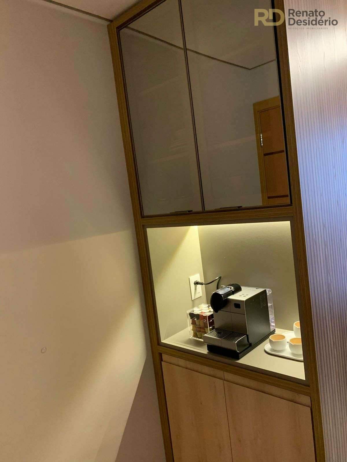 Área privativa à venda no Sagrada Família: 