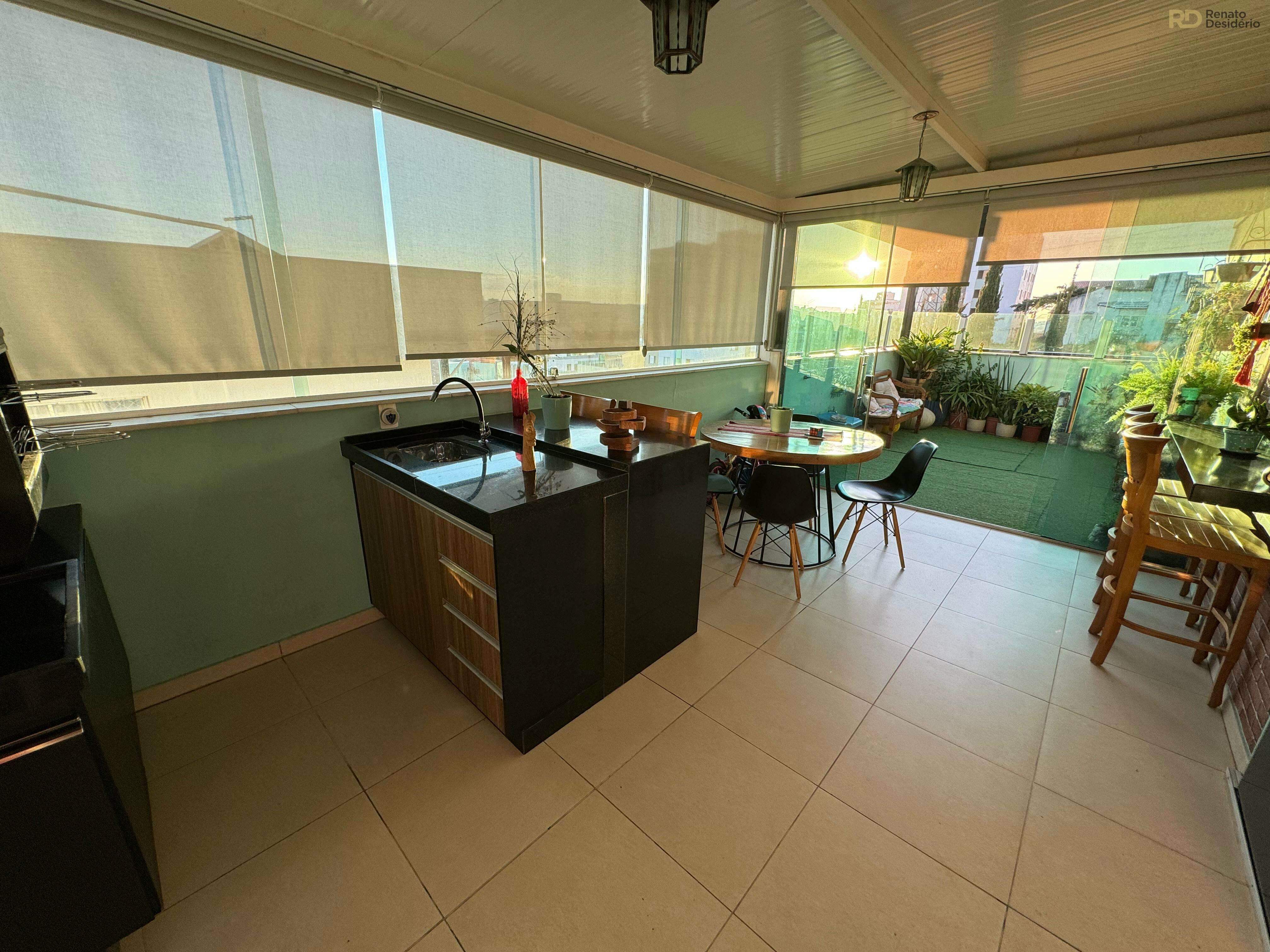 Cobertura à venda no Fernão Dias: 