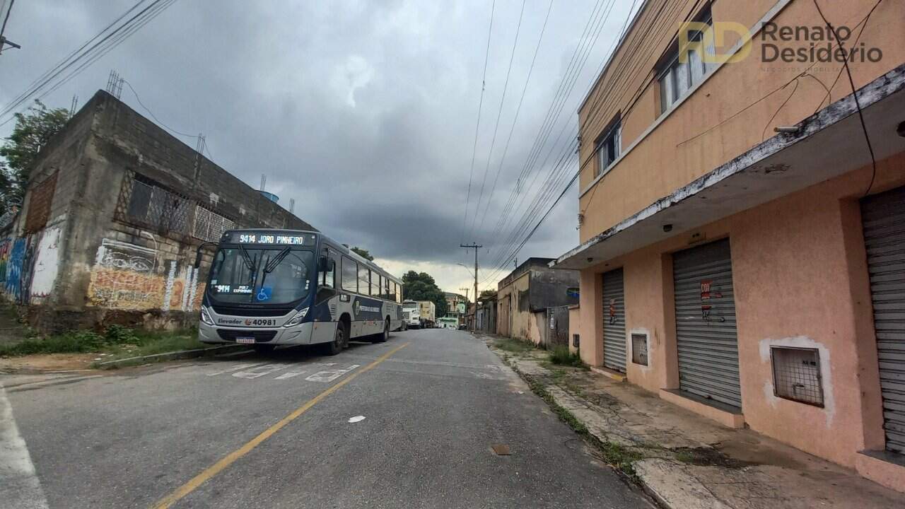 Prédio Comercial à venda no João Pinheiro: 