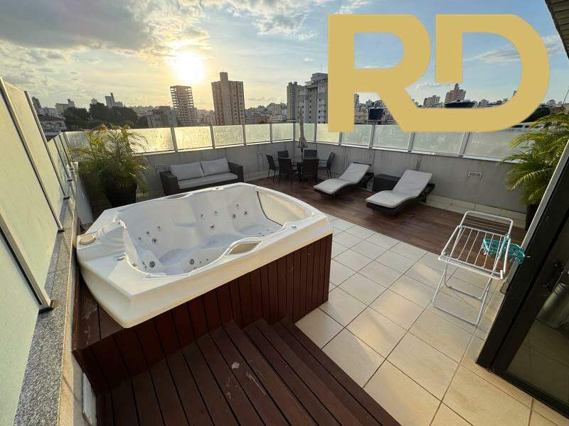 Cobertura à venda no Santa Tereza: 