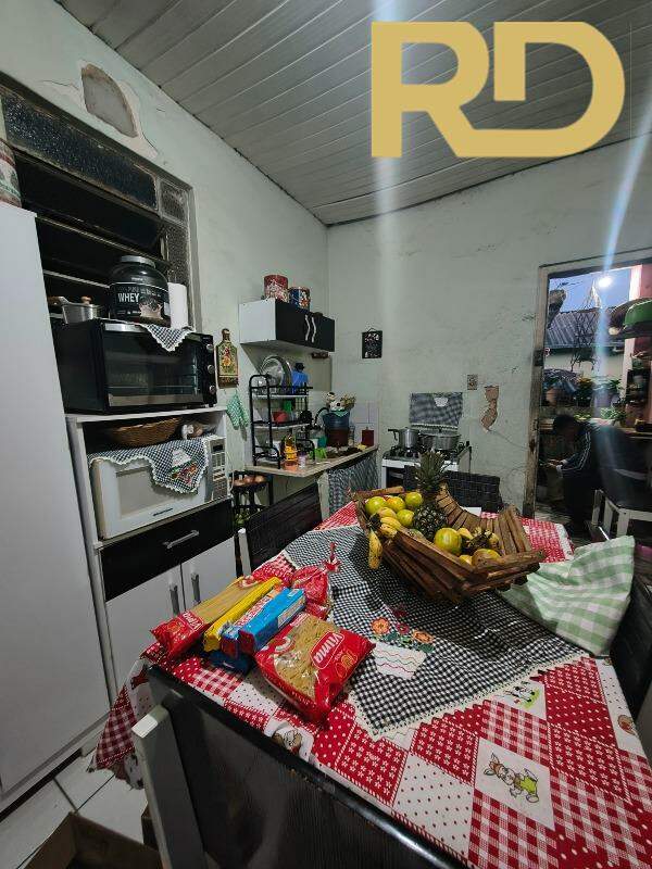 Casa à venda no Caetano Furquim: 