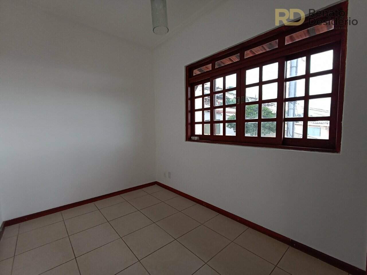 Casa à venda no Paraíso: 