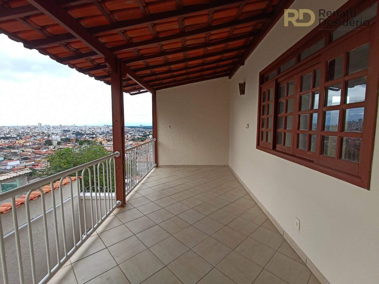 Casa à venda no Paraíso: 