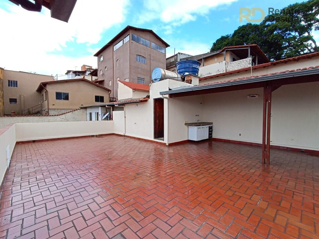 Casa à venda no Paraíso: 