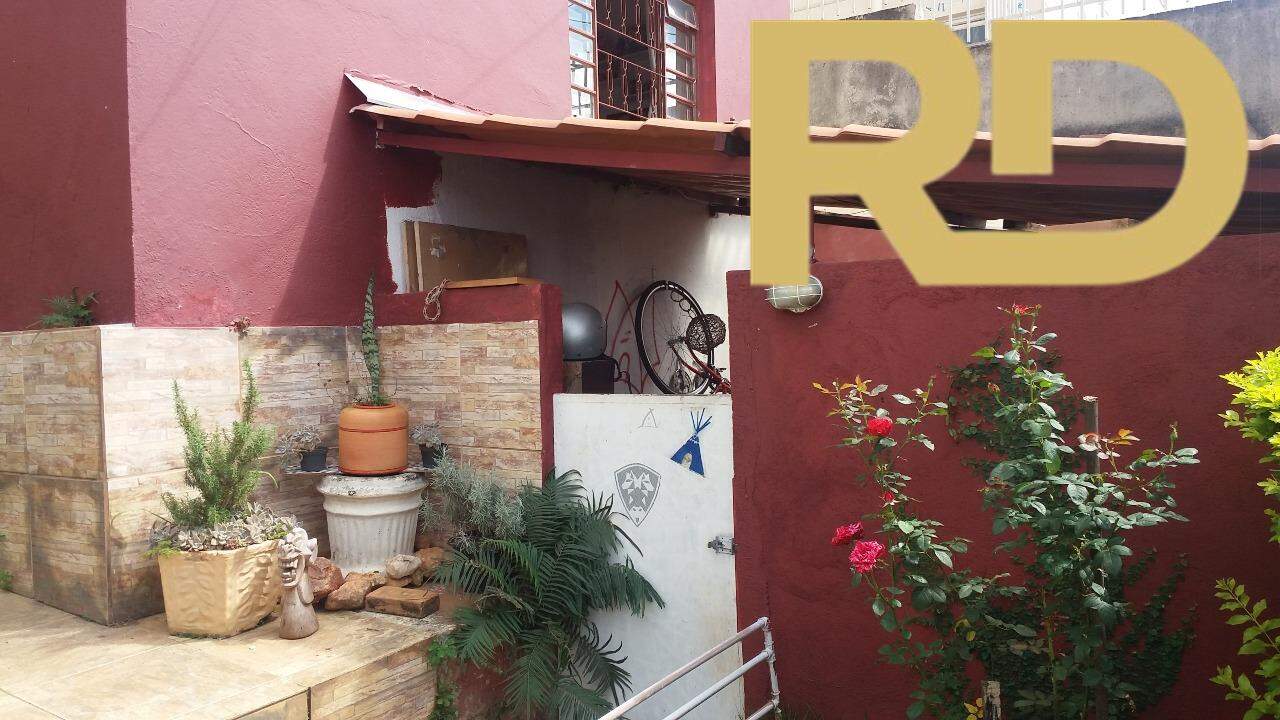 Casa à venda no Graça: 