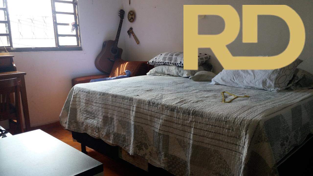 Casa à venda no Graça: 