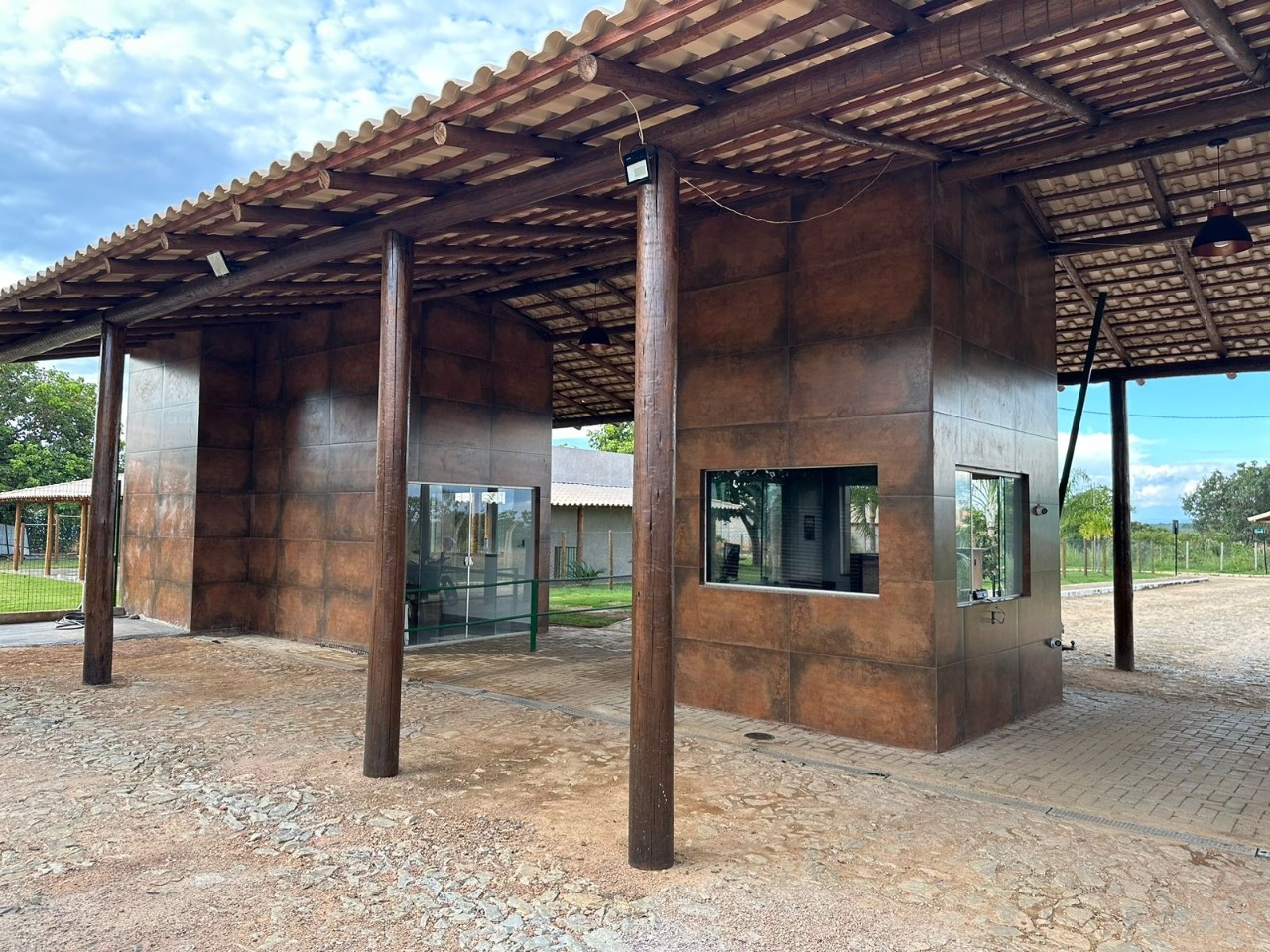 Terreno à venda no Estância do Campo: 