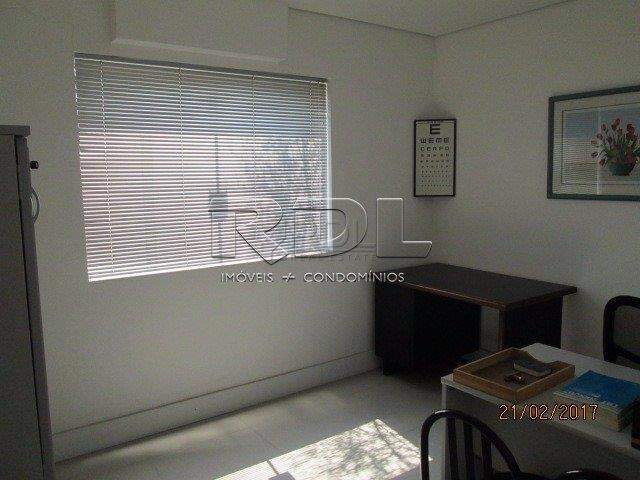 Casa à venda no Centro: 