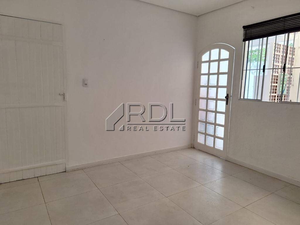 Casa para aluguel no Centro: 