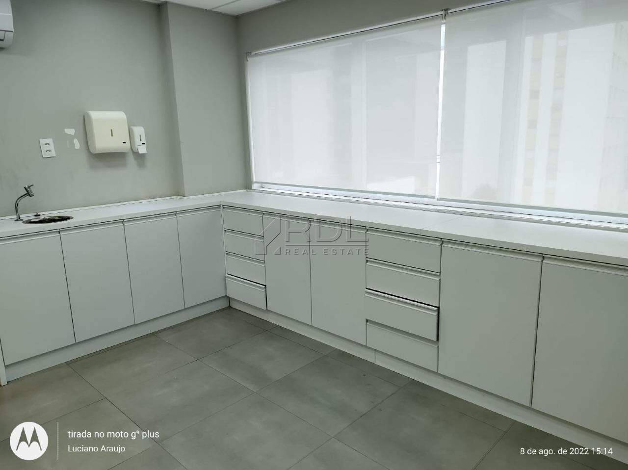 Sala à venda no Centro: 