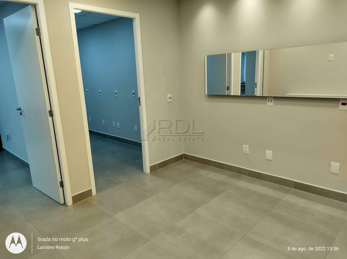 Sala à venda no Centro: 