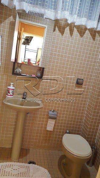 Sala à venda no Centro: 
