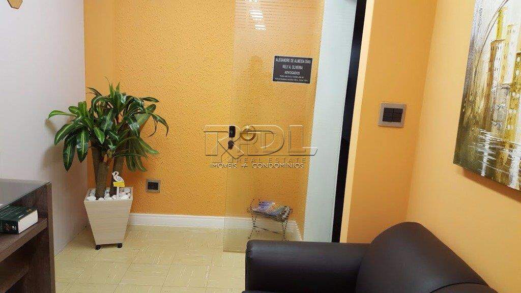 Sala à venda no Centro: 