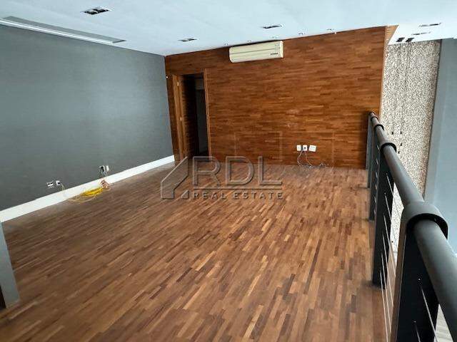 Salao para aluguel no Centro: 