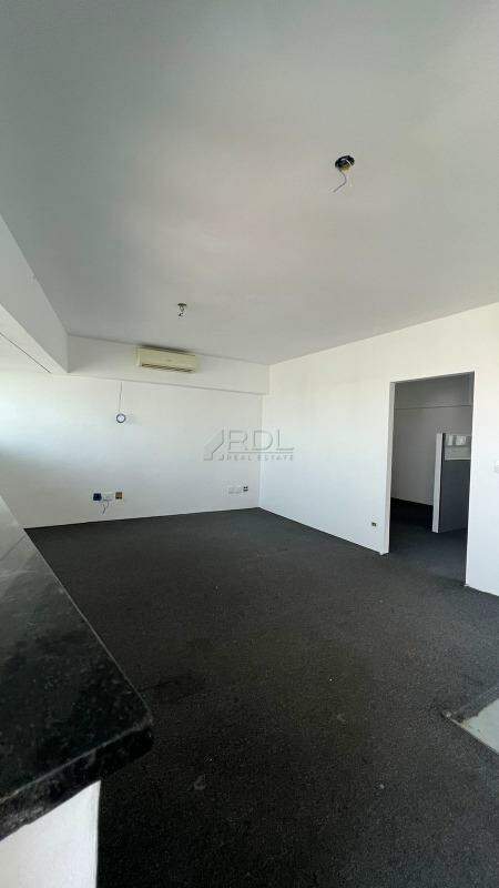 Sala à venda no JARDIM: 