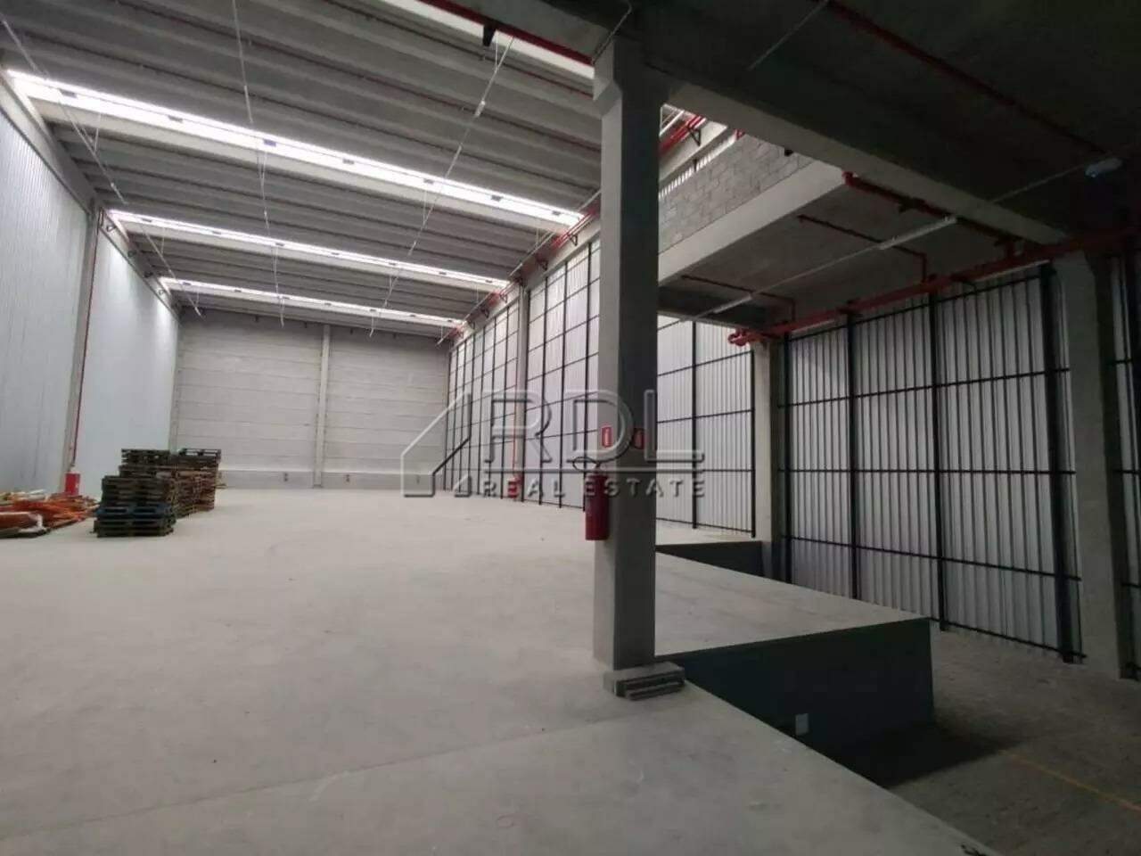 Galpao para aluguel no Parque Jaçatuba: 