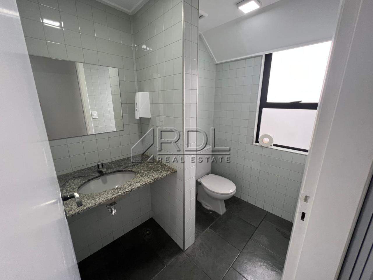 Sala para aluguel no Centro: 