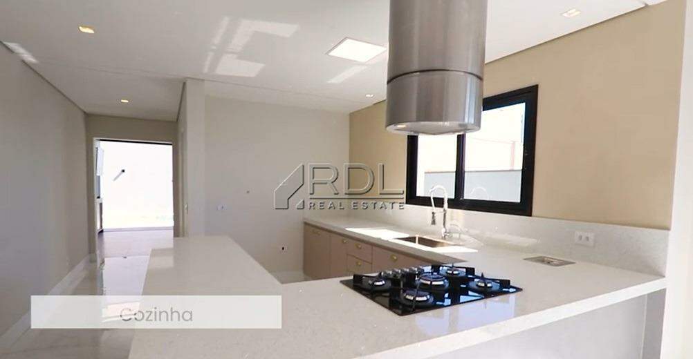 Casa em Condomínio à venda no Residencial Fazenda Santa Rosa Fase 1: 