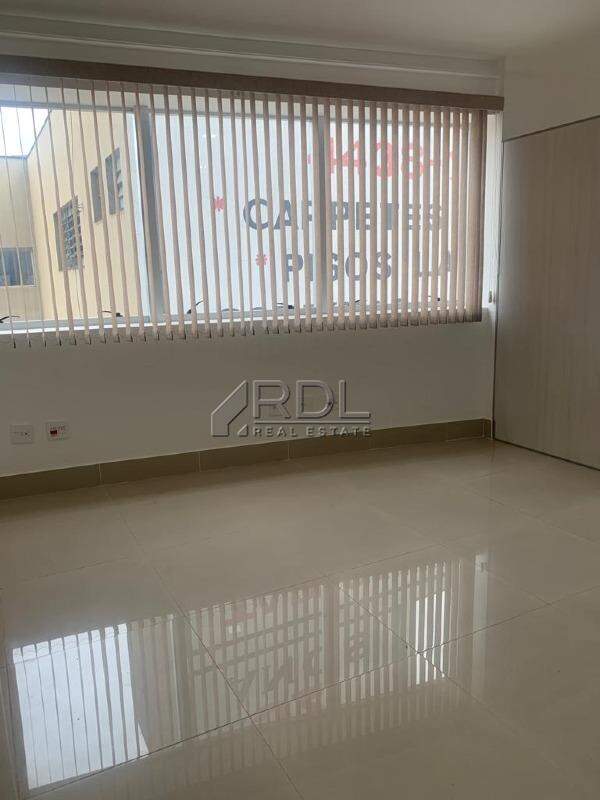 Sala à venda no Centro: 