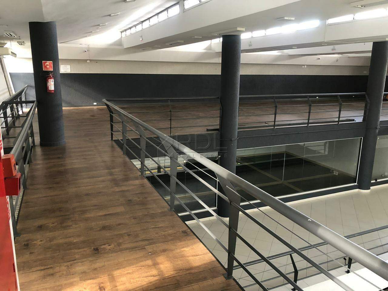 Predio para aluguel no Barcelona: 