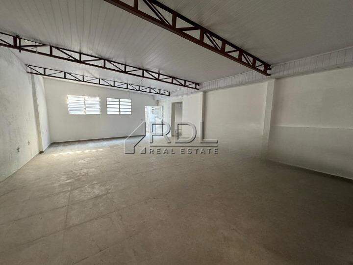 Salao para aluguel no Vila Tibiriçá: 