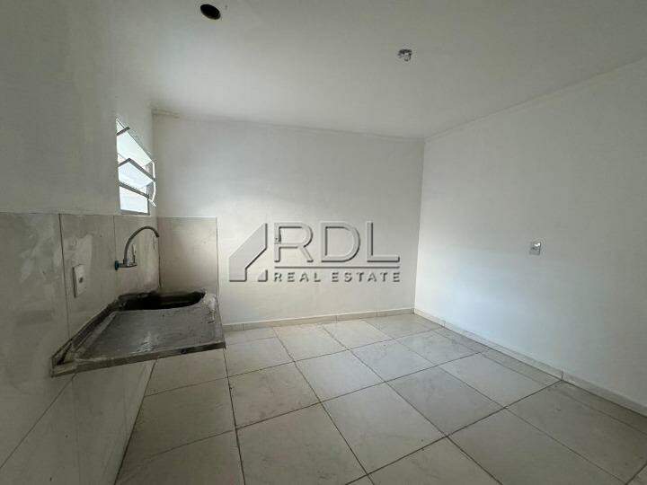 Salao para aluguel no Vila Tibiriçá: 