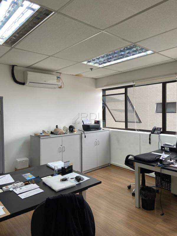 Sala à venda no Santo Antônio: 