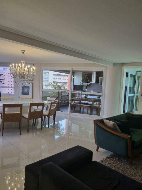Apartamento à venda no JARDIM: 