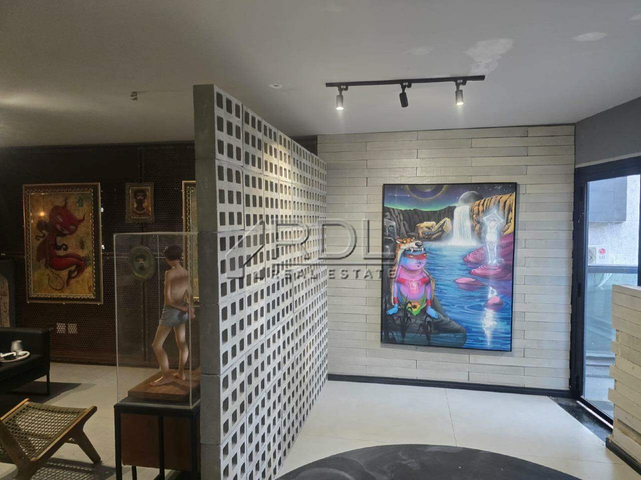 Sala à venda no JARDIM: 
