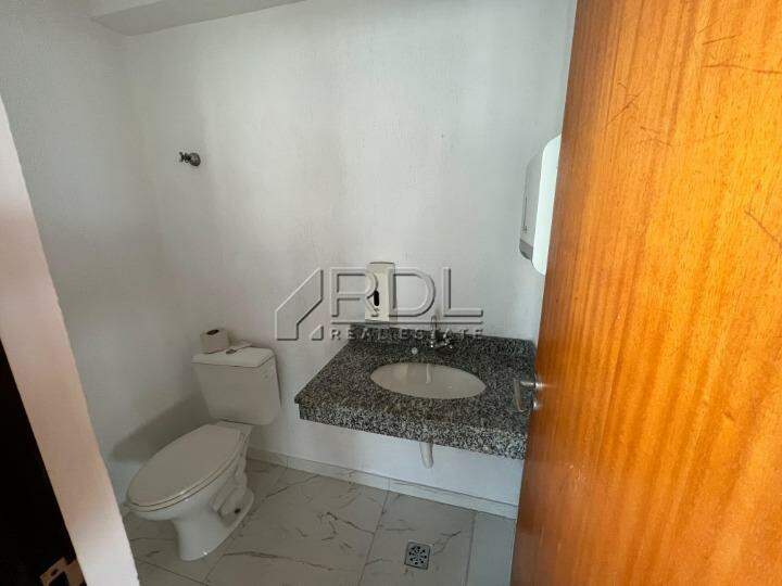Sala para aluguel no Centro: 