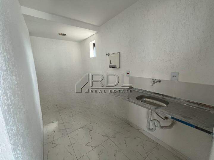 Sala para aluguel no Centro: 