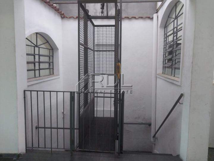 Salao para aluguel no Vila Scarpelli: 