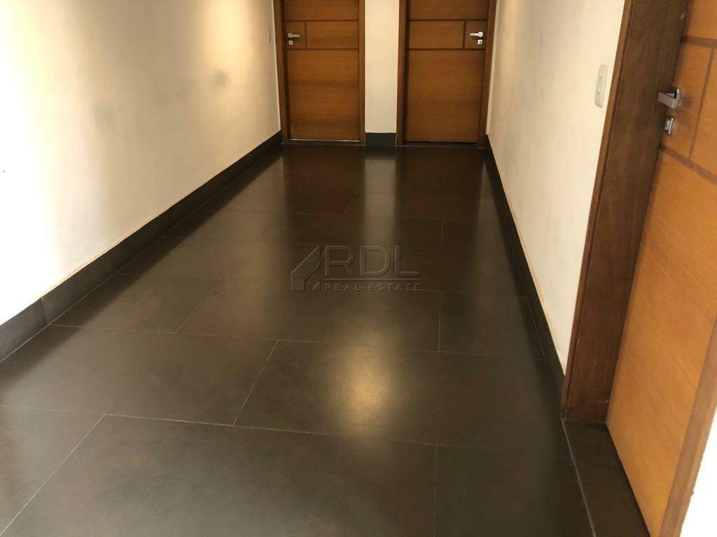 Sala para aluguel no Centro: 