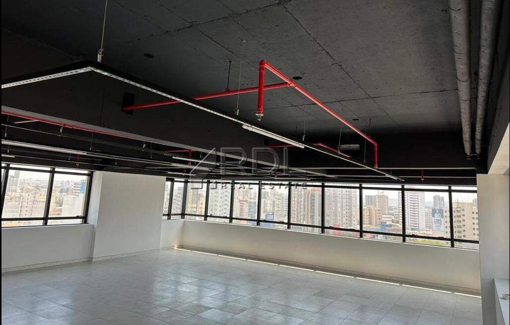 Sala à venda no Centro: 
