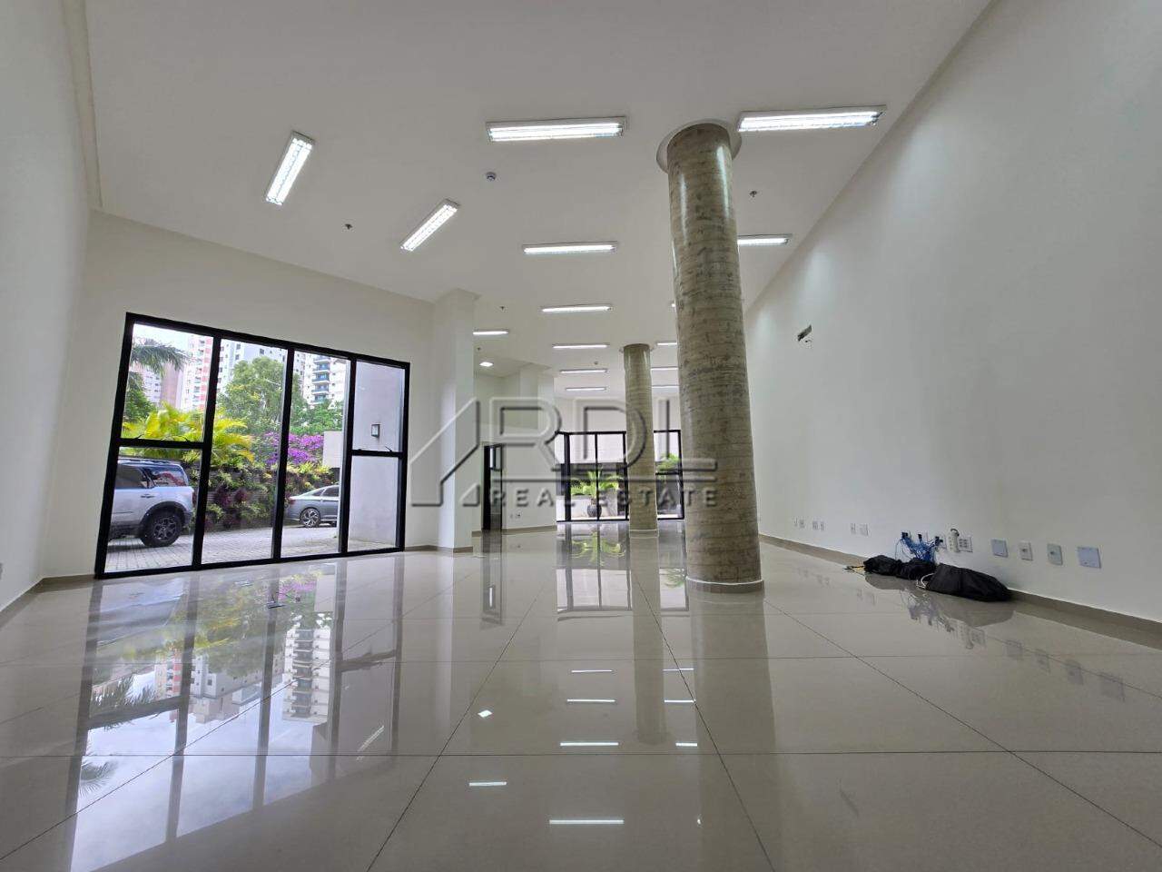 Salao para aluguel no Vila Assunção: 