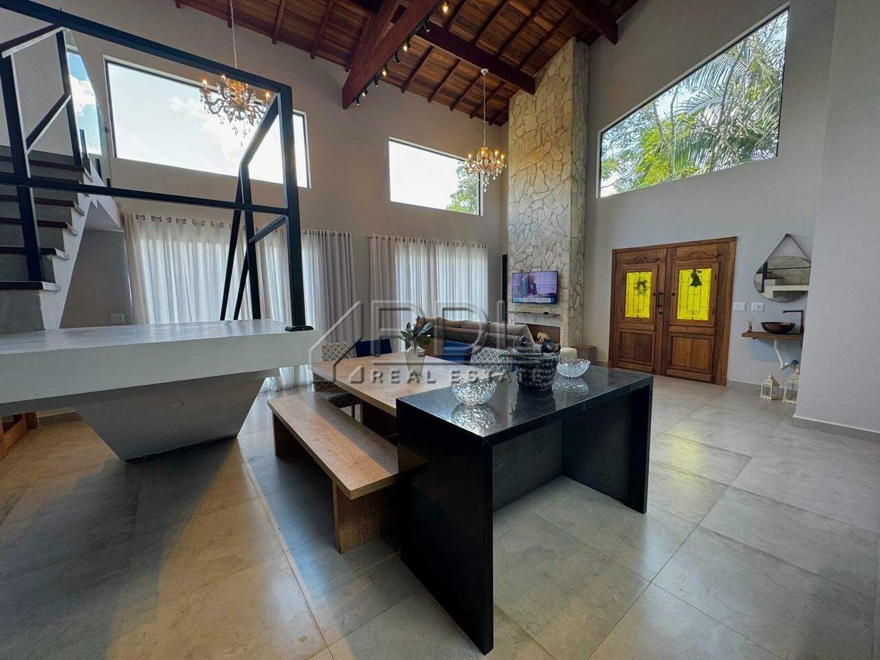 Casa em Condomínio à venda no Parque Rio abaixo: 