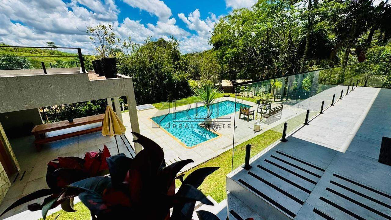 Casa em Condomínio à venda no Parque Rio abaixo: 