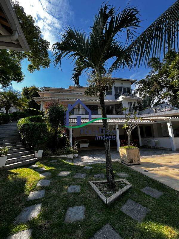 Casa à venda no BADU: 