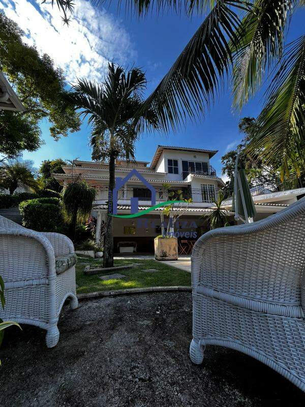 Casa à venda no BADU: 