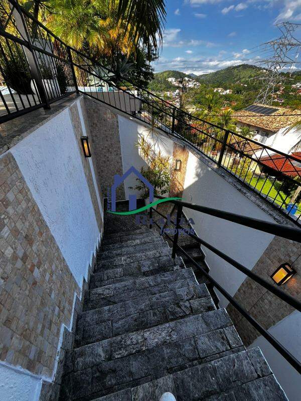 Casa à venda no BADU: 