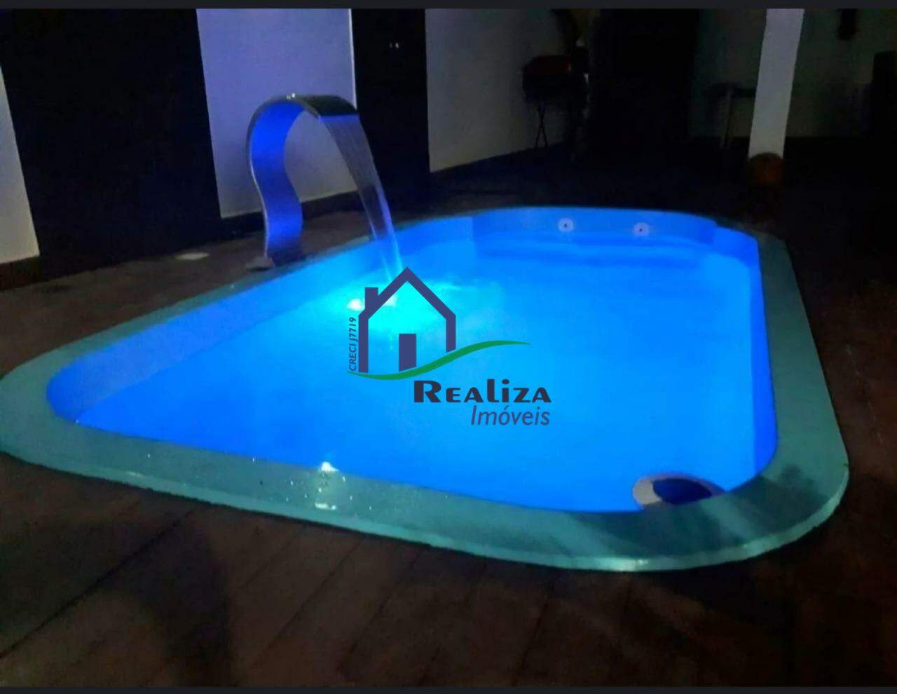 Casa duplex à venda no PIRATININGA: 
