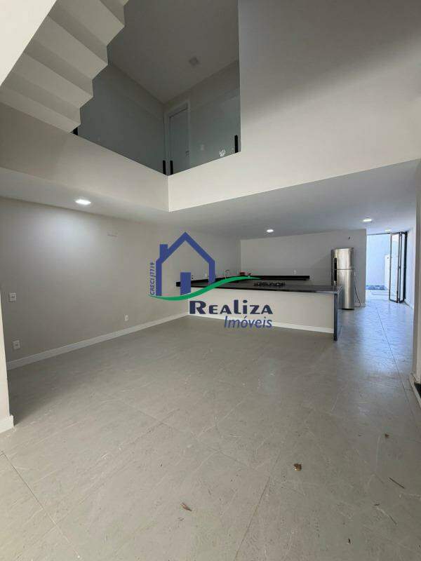 Casa à venda no PIRATININGA: 