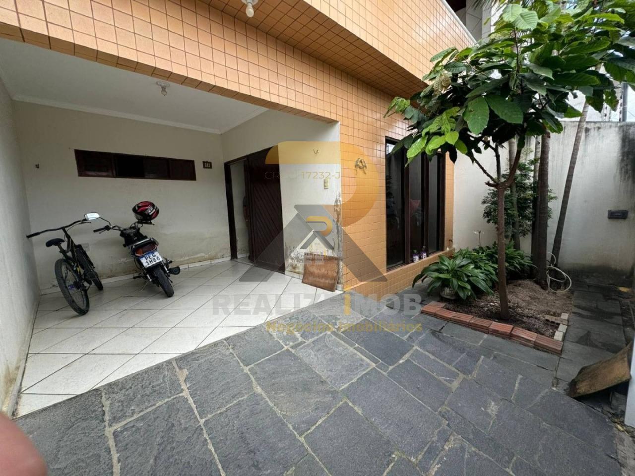 Casa à venda no Kennedy: 