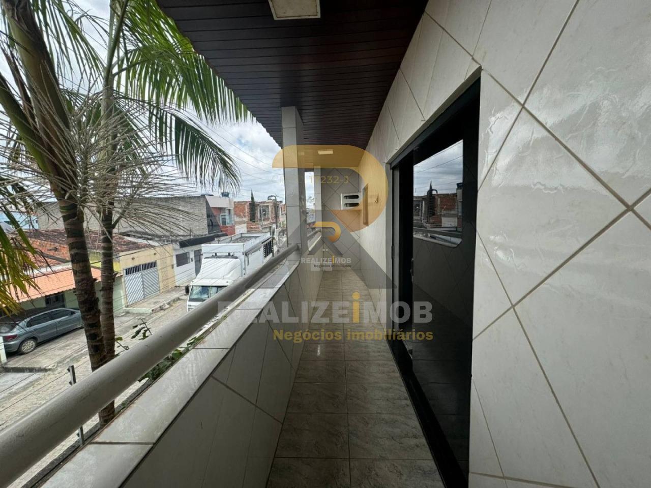 Casa à venda no Kennedy: 