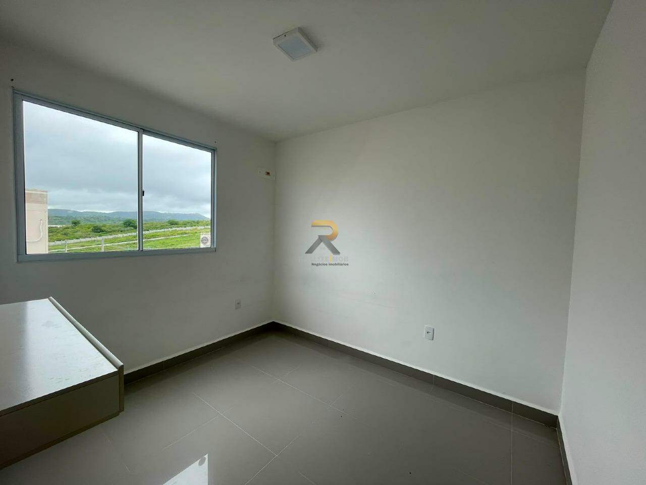 Apartamento para aluguel no Manoel Bezerra Lopes: 