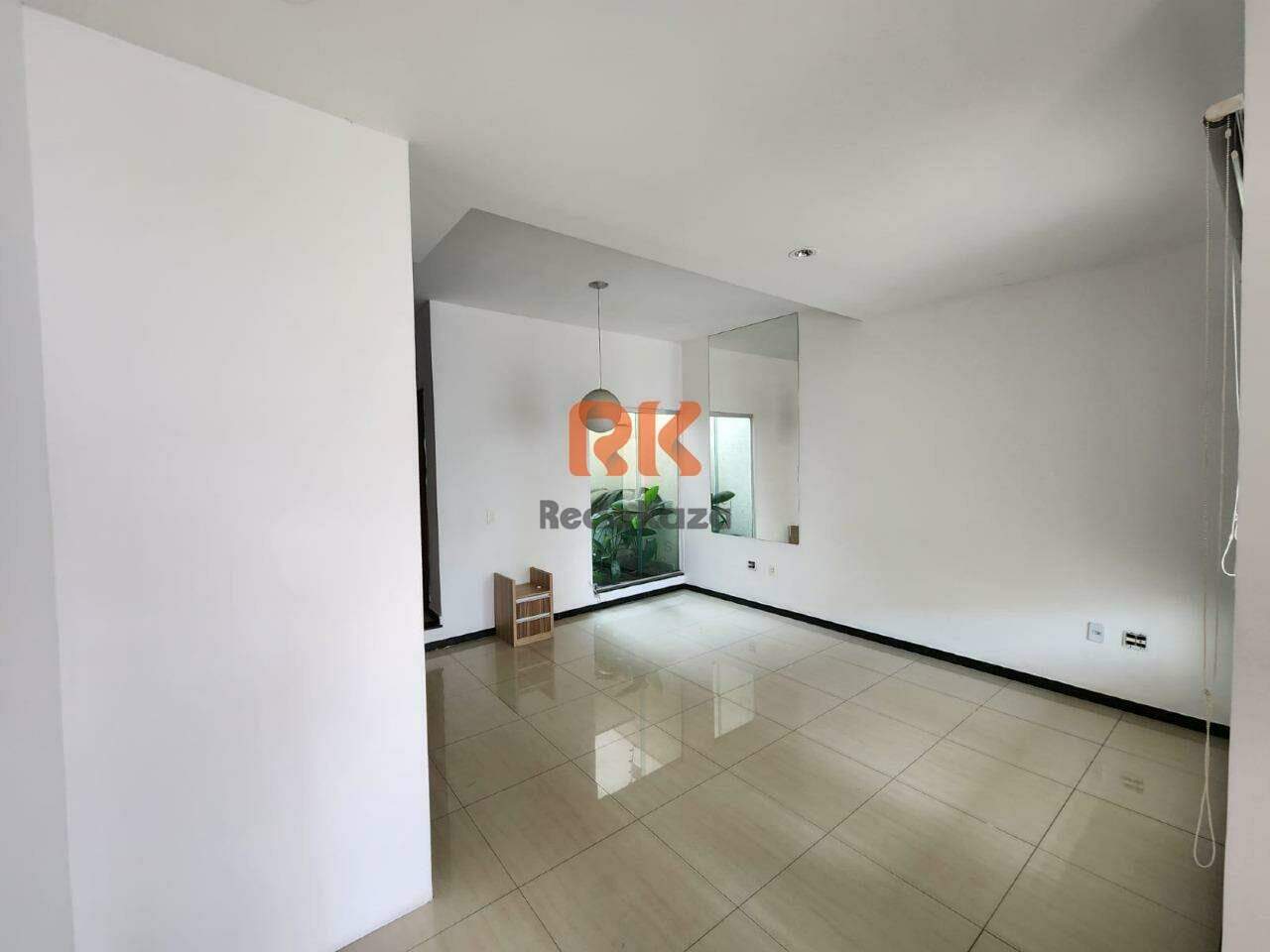 Casa geminada à venda no Cabral: 