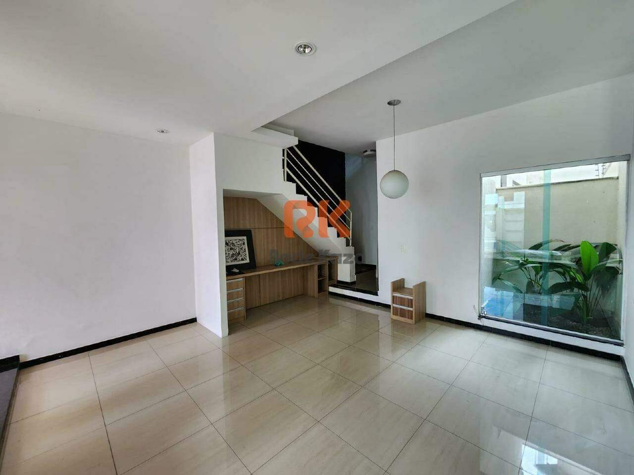 Casa geminada à venda no Cabral: 