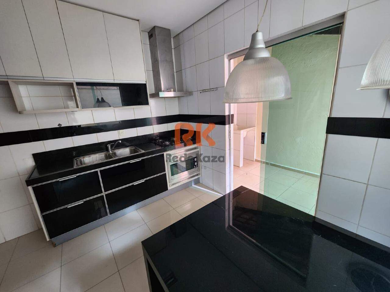 Casa geminada à venda no Cabral: 