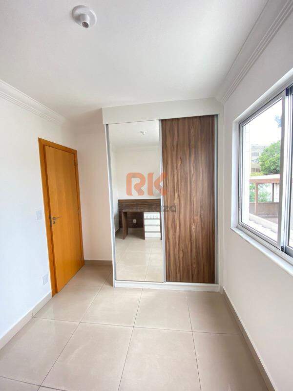 Apartamento à venda no Cabral: 